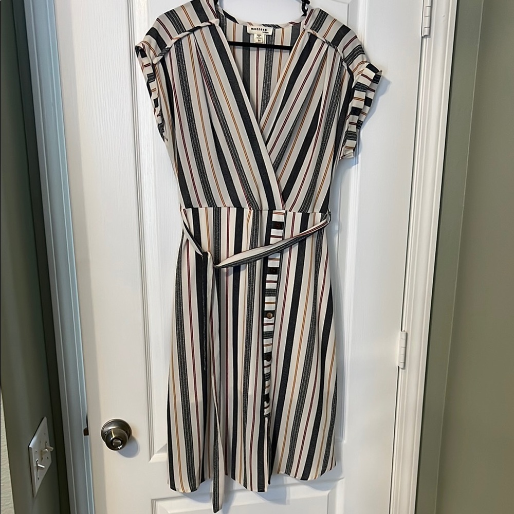 Monteau Black and White Wrap Midi Dress with Flutter Sleeves
